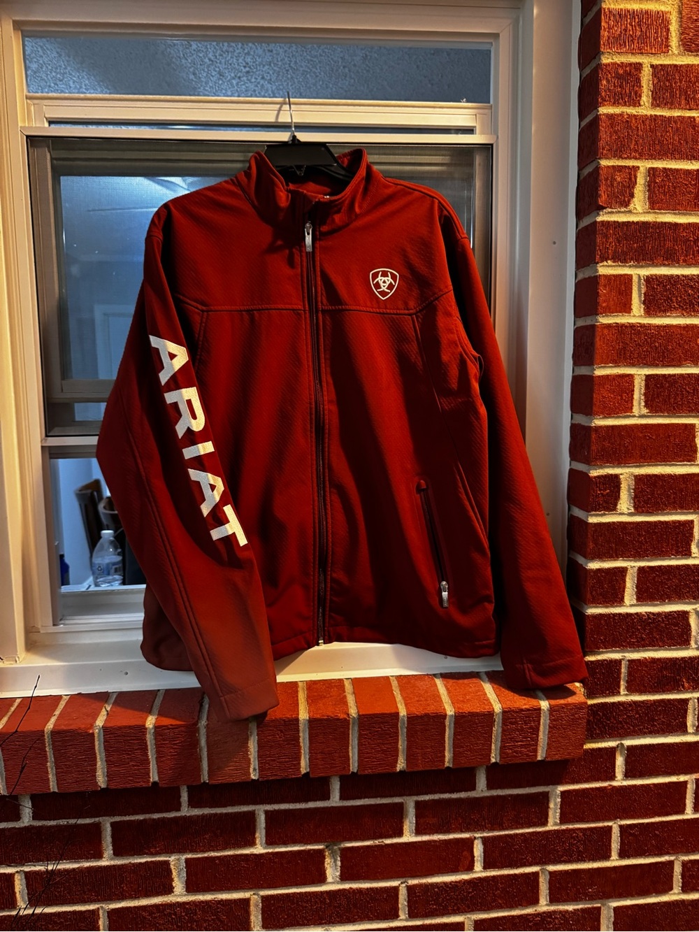 Ariat Men's Burgundy Full-Zip Lightweight Jacket